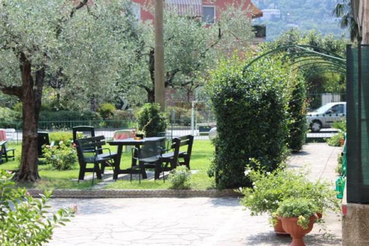 Villa Marina Torbole Sul Garda Exteriör bild