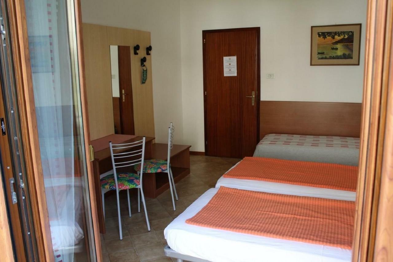 Villa Marina Torbole Sul Garda Exteriör bild